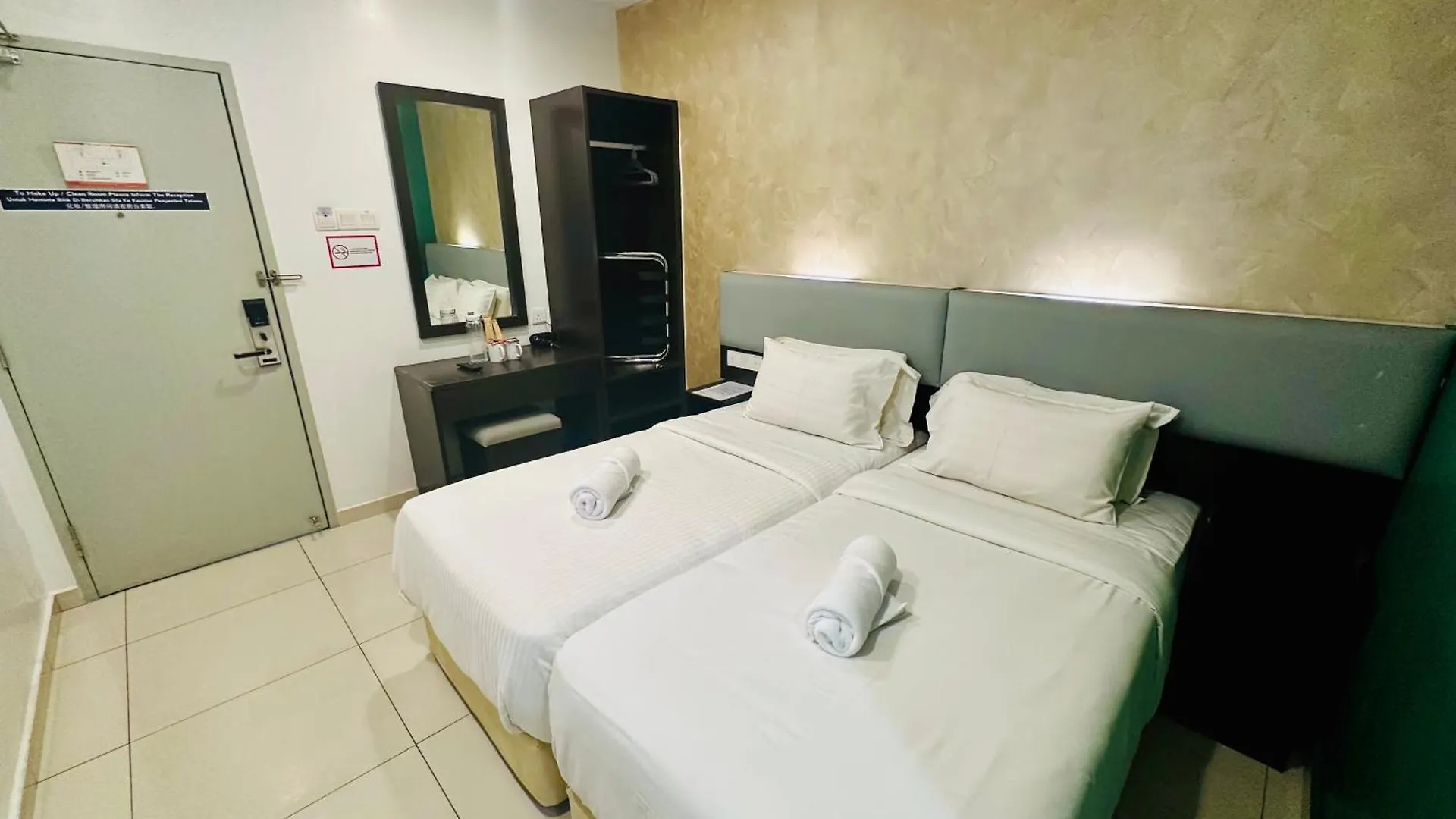 Eco Roomy Hotel Kuala Lumpur 2*,